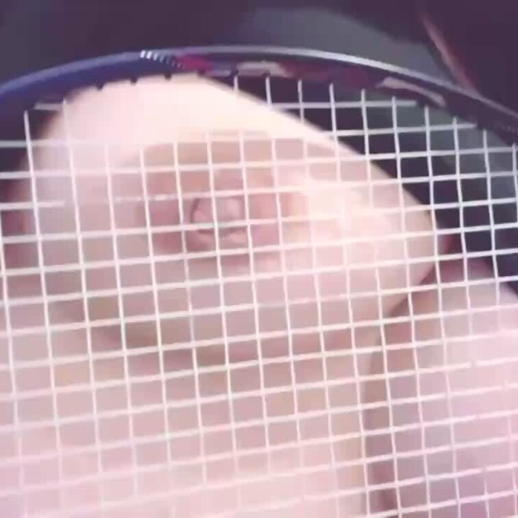 罰ゲーム 🏸

コンディションはよかったものの
しっかり 敗け もありました 

𝘒𝘖𝘏𝘈𝘙𝘜 が所属している