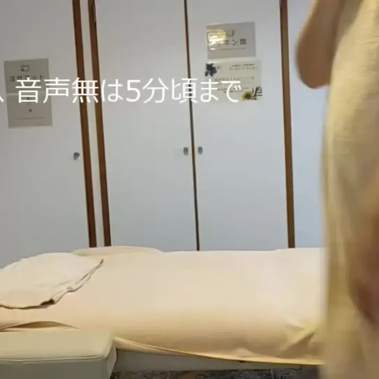 3629258_[素人]美形のぽっちゃりさんをイかせる性感オイルマッサージ(Gカップ)

