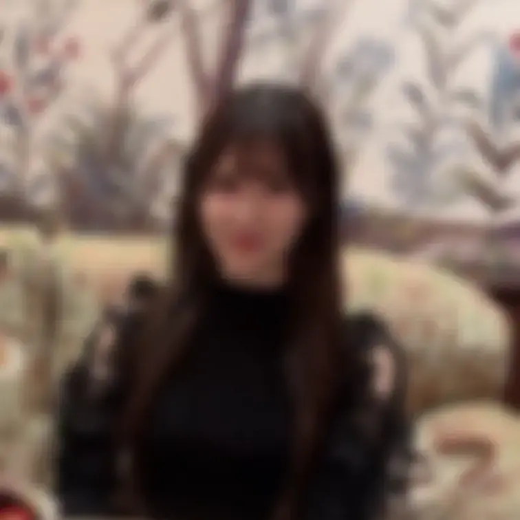 X（Twitter）で知り合ったかれんさん。
高身長、美脚でEカップ！とってもエッチなオナニー動画を撮影させていただき