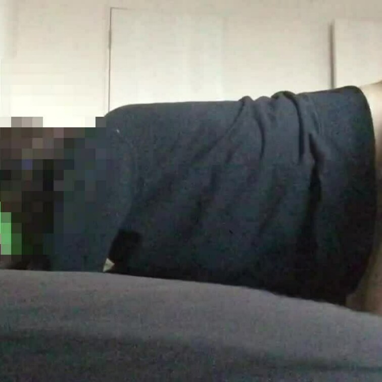 少し昔の妻との動画です❤️

腹回りの肉も少なくくびれてます😅💦

私は今の妻の肉付きの方が断然好きです❤️
