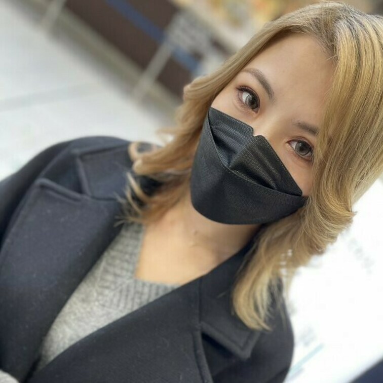 青い目をした男受け抜群のハーフ奥様りんちゃん。ガッツリ入ったタトゥーは明らかに一般人ではありません…絶対に触れてはいけな