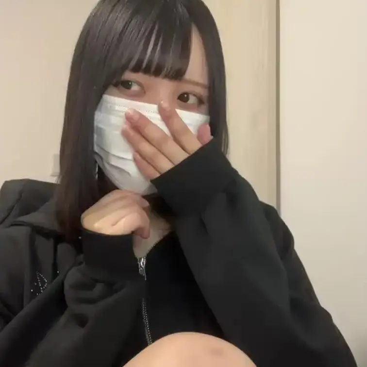 【りん 19 歳】

りんさんのライブ配信動画です
生ライブ配信だと、1 回の有料配信を視聴すると、おおよそ平均 