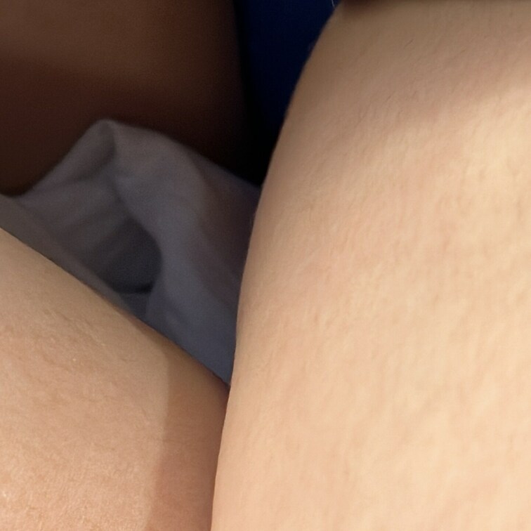 幼さの残る日焼けレディのフェチ画像! パンチラ・・・
※成人(年齢確認済)