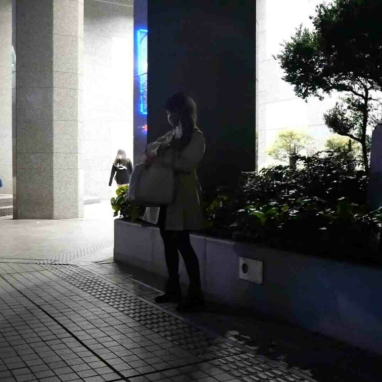 ト〇横の真実【１９歳スナック勤務まみちゃん】

普段は至って普通のサラリーマンです。
風俗遊びやメンエスにも飽きた