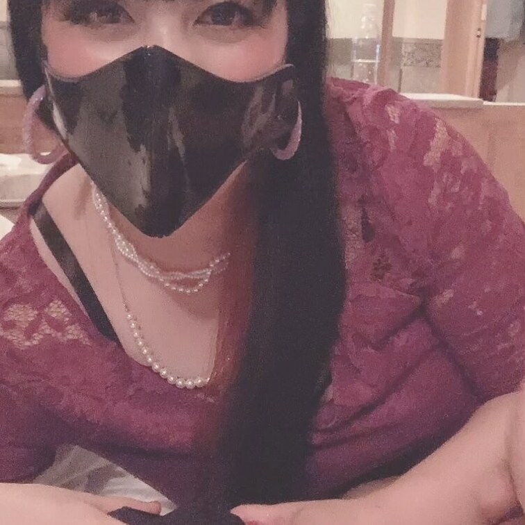 【○○○激臭パンティ①】初見の弱っちいマゾに○○○を付け口を塞ぎ、湿るぐらい臭いと汚れが酷い激臭パンティを○○○嗅がせた