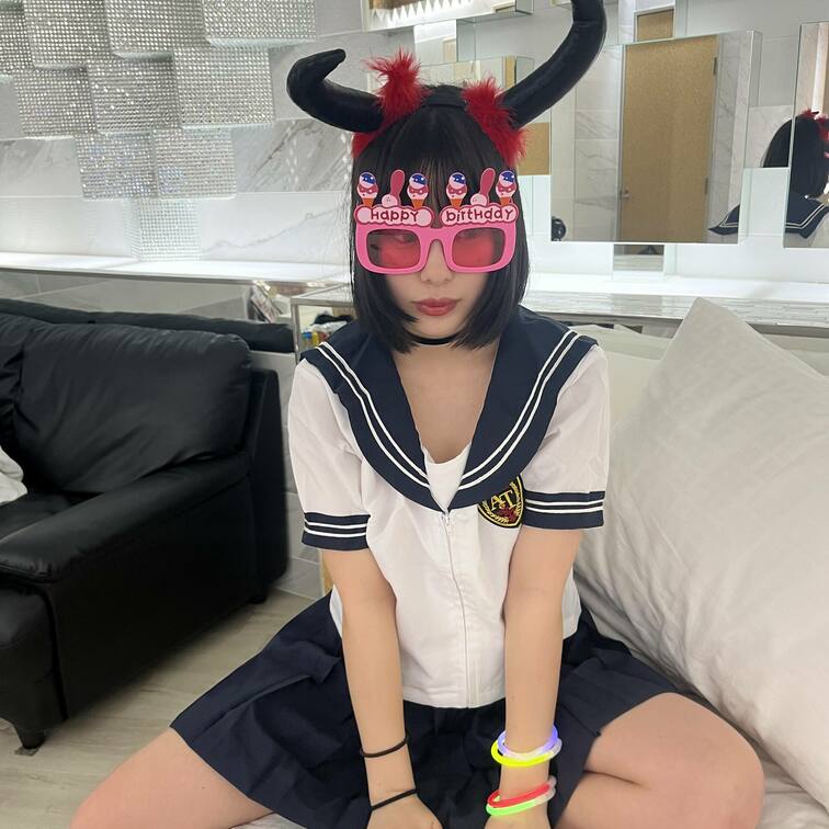美女女子大生やってます。
楽しい毎日を公開します。