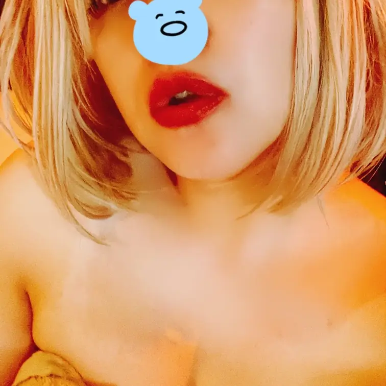 真っ赤なルージュ💋
雰囲気違うでしょ？笑