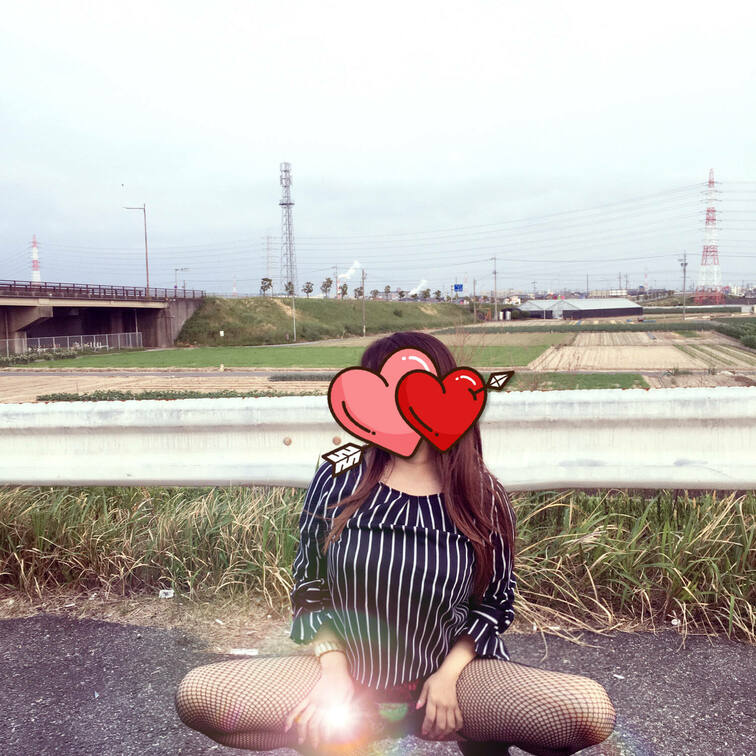 愛する皆様の携帯に露出フェライラマハメ撮りいっぱい投下中😱☀️
不用意の勃起ガマン汁にご用心☺️💕