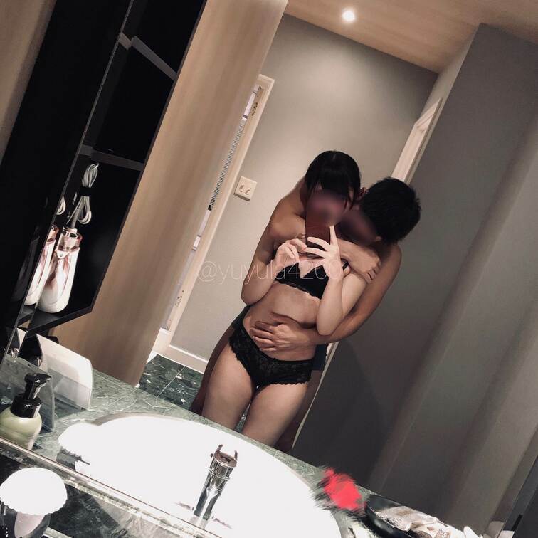 👫