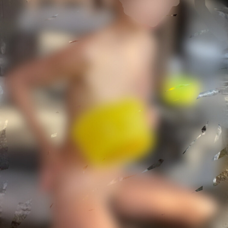 入浴前のかけ湯です。
写真プランはモザイク顔だけです。