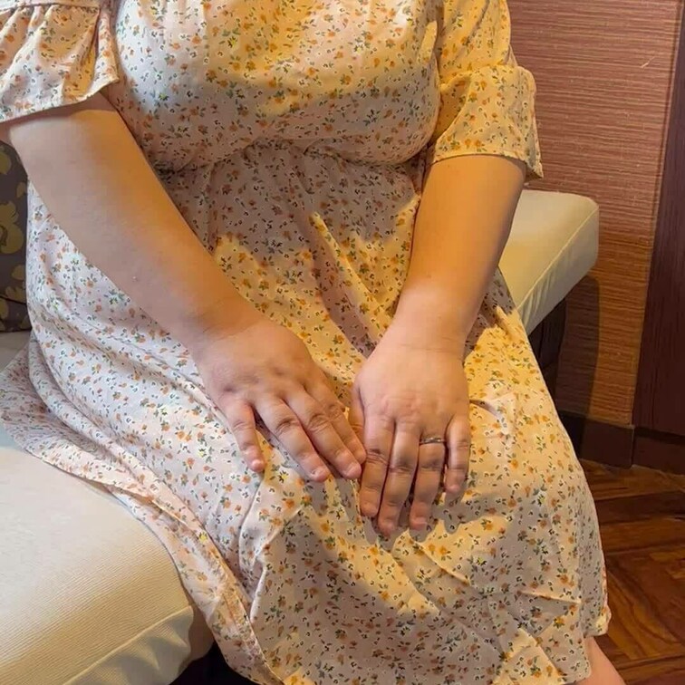 巨乳見て、今日も頑張ろう！！
 Get energy from my big boobs!!