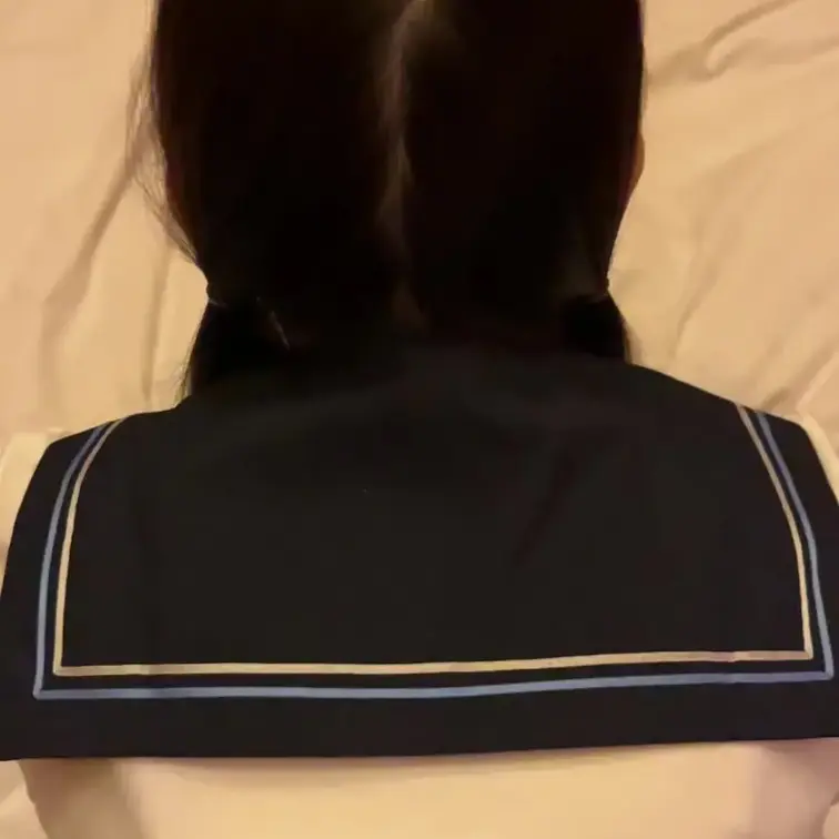 分け目が綺麗なドMツインテールっ娘をバック責め