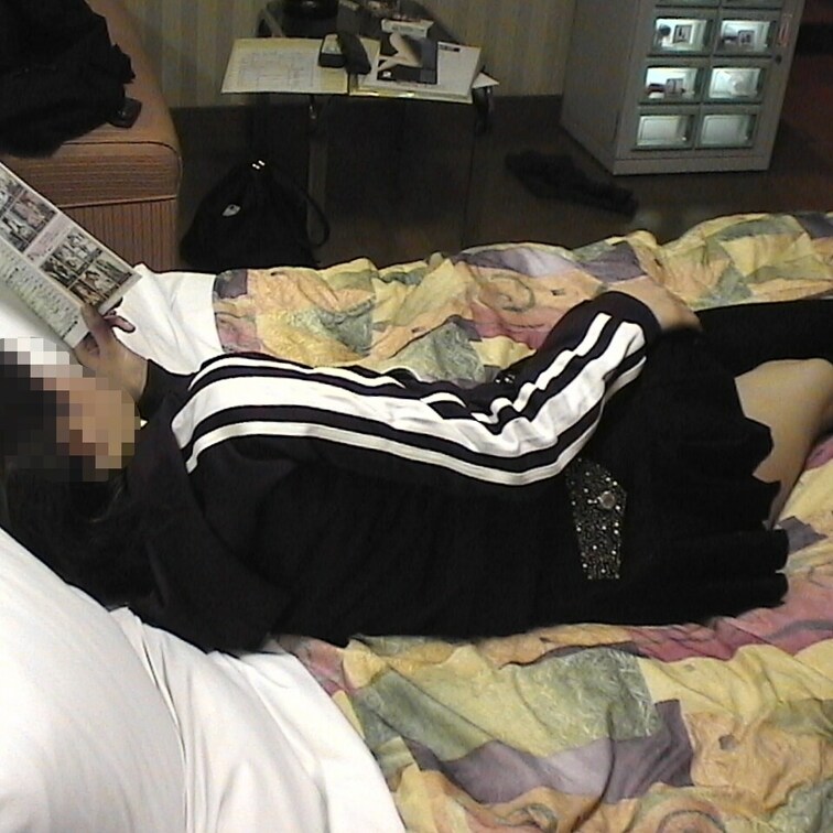 夫婦そろっての休日前夜、なんとなくの気分で近所のラブホに場所を変えて過ごしました。