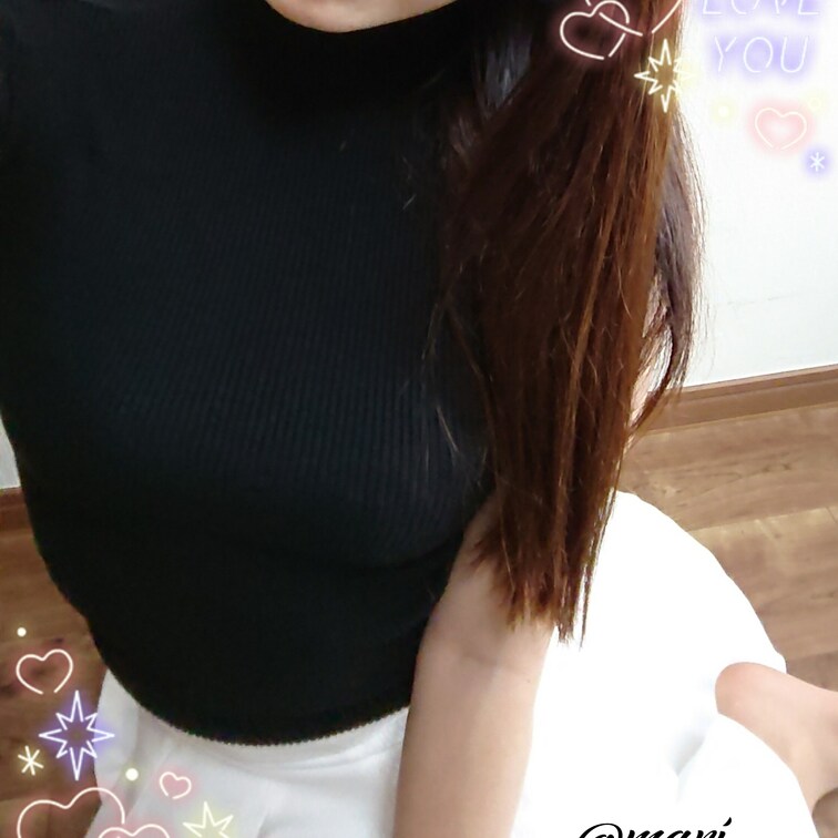 お仕事モードのマリです♥
清楚系な気分でした~(♡˙︶˙♡)