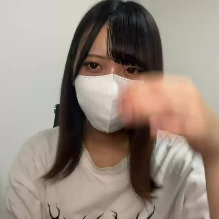 【りん 18 歳】

りんさんのライブ配信動画です
生配信 だと、1 回の有料配信を視聴すると、おおよそ平均 5,