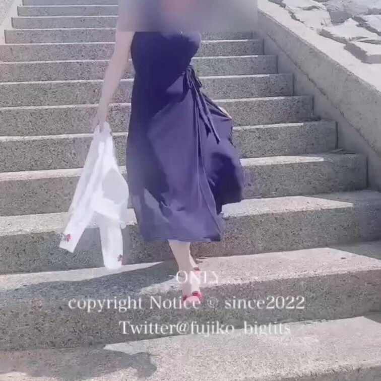 温泉行った時の近くの海で💕
