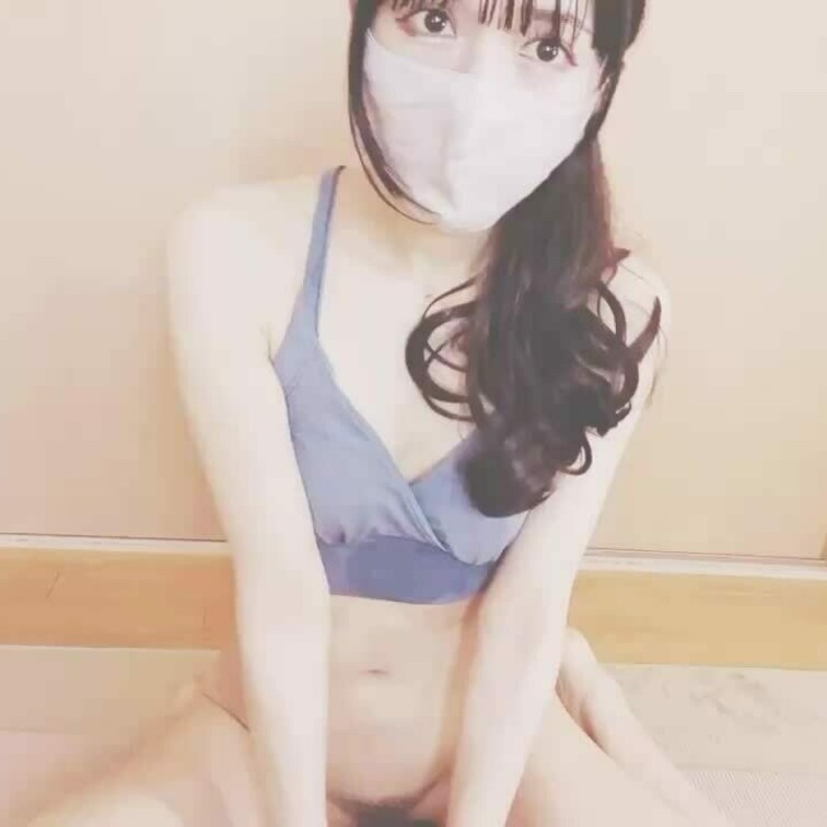 ポルノハブのフル動画です🥰

ノーパンでストレッチしてたらムラムラ我慢出来なくなって本気でオナニーしちゃった❤️💦