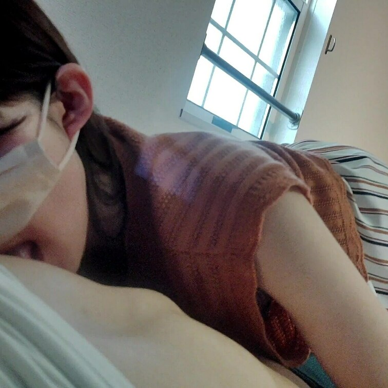 欲求が溜まった年下彼氏君のちんこをしごいてフェラして射精させてあげました♡