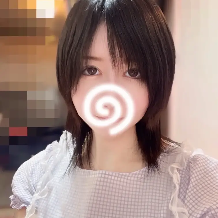 ♡清楚に見えるけど・・・？♡

撮影する余裕もないくらい我慢したら1.2リットルをあふれさせました♡