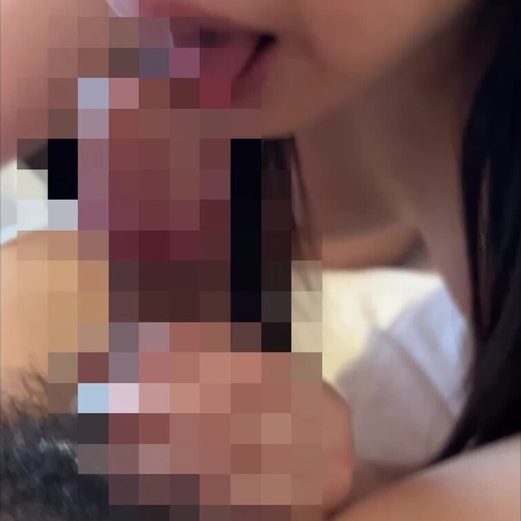 瞳の綺麗な少しぽっちゃりさんのフェラテク！　顔出し版

同人　同人AV　フェチ　素人投稿　手コキ　フェラ　オリジナル