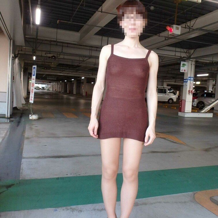 ショッピングセンターでカーセに入る前の記念撮影です。