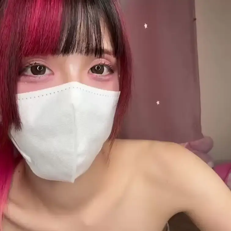 【みれい 20 歳】

みれいさんのライブ配信動画です
生ライブ配信だと、1 回の有料配信を視聴すると、おおよそ平