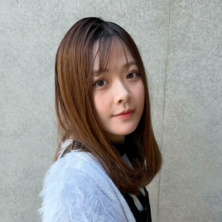 #226【NANA 23歳】
今回ストリートスナップに協力してくれたのは、もふもふカーディガンコーデが可愛いNANAち