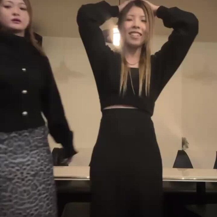 皆様大変お待たせしました！
今回のくすぐり動画はこちらです👍

是非いっぱい見てあげてくださいね(  ˆОˆ  )