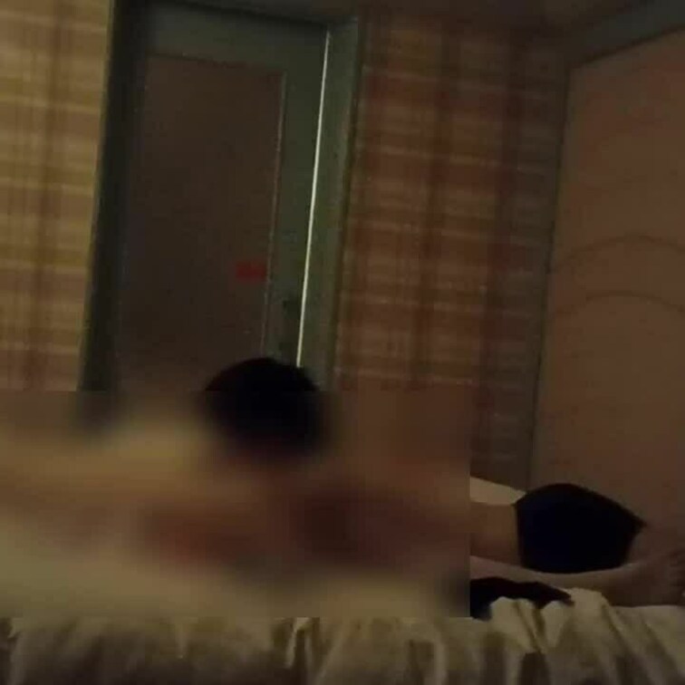 連続イキ解禁。絶叫の吸うやつ、クンニ
潮吹きすぎてすっきりした性欲尽きない奥さん12

さんざん焦らしたのでもうイ