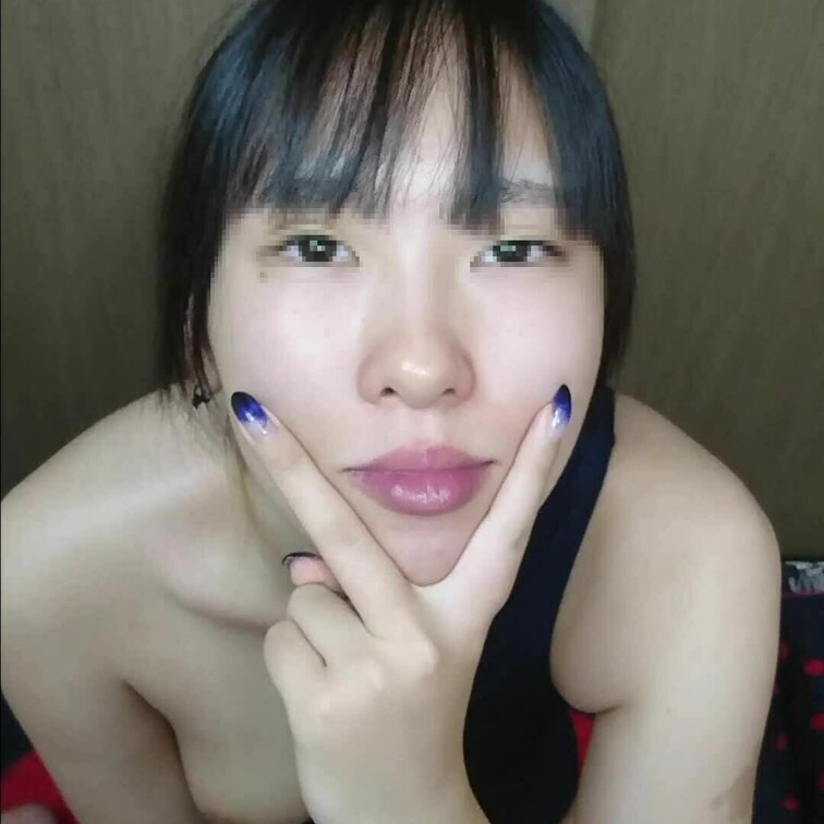 この格好でせーし🍼出されてる動画はこれっ💡

re:【裏垢女子】スク水！片パイ！女の子座り！ぶっかけ！ごっくん！
