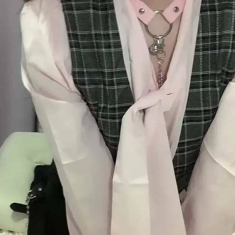 OLコスプレで指オナ💖