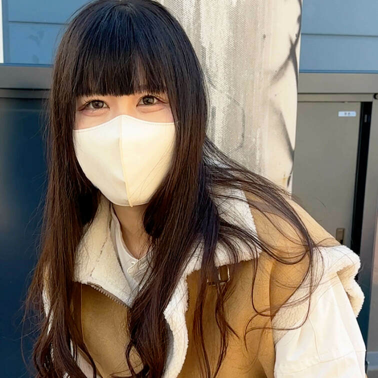 #112【M○○○KA 24歳】
今回ストリートスナップに協力してくれたのは、ムートンベストを使ったコーデが素敵なM○