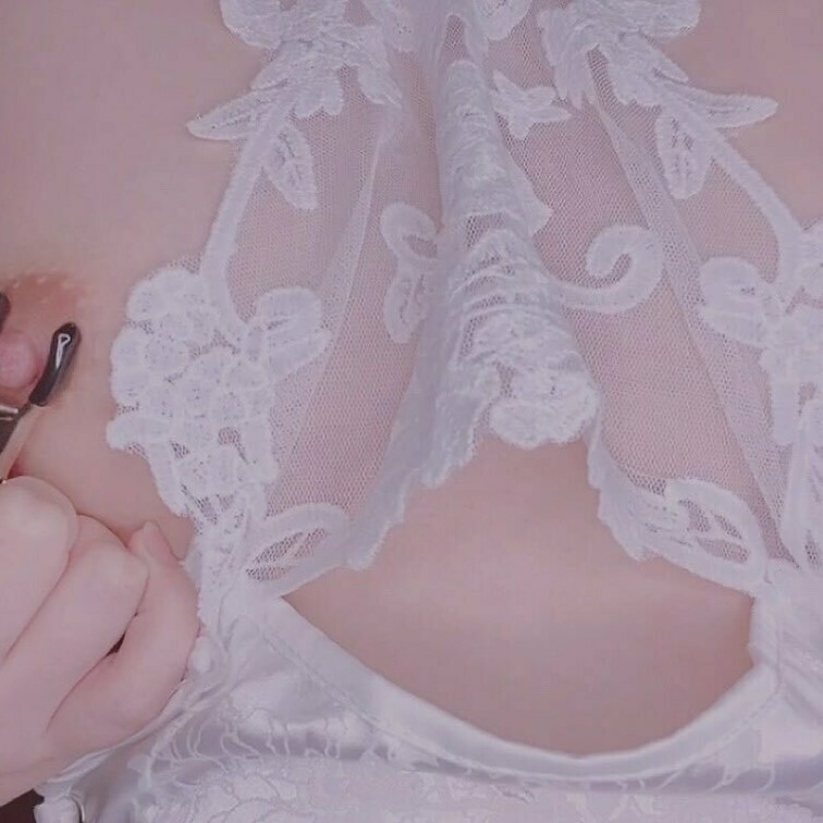 🌹すけすけチャイナ服で、ニップルリング装着する🌹