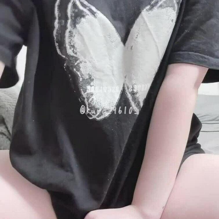いままでずっと言ってなかったし、恥ずかしいから動画も撮ってなかったんだけど、お腹‪👊🏻で抑えたりぐりぐり押さえつけられた