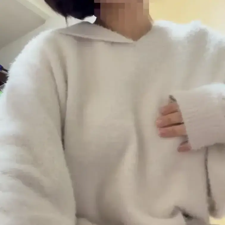 お休みにまったりおなにー

ローターブルブルさせたままディルドも入れちゃって🫣