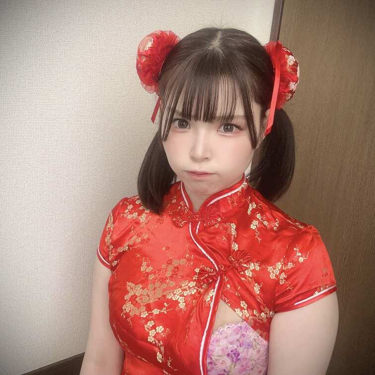 胸元の“前カン”が破損した、、(T ^ T)