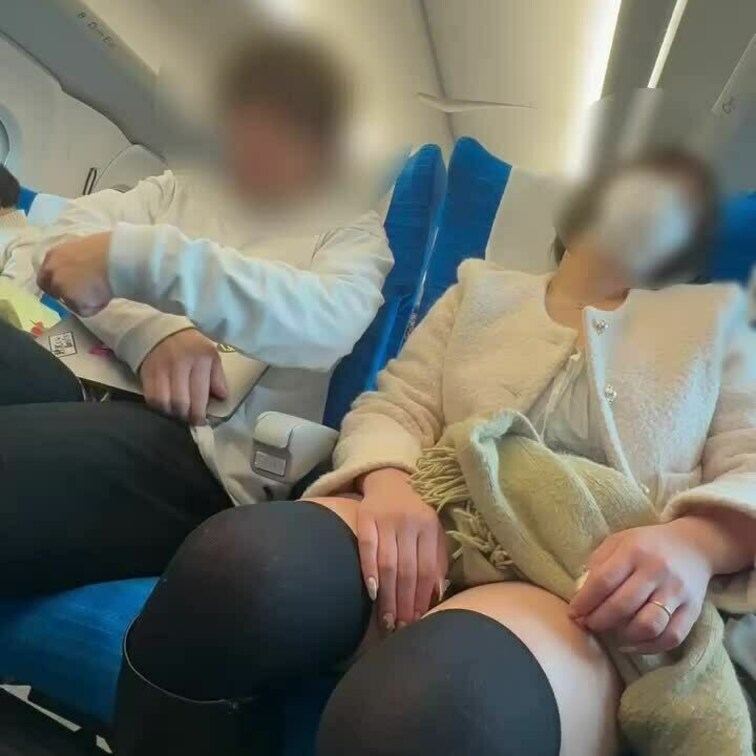 サンプル動画🤍
新幹線の自由席で待ち合わせ痴○したときの動画です🤍

うみこのときガチ寝すぎてすごいリアル💓
ま