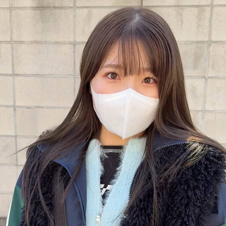 #250【KANAE 21歳】
今回ストリートスナップに協力してくれたのは、ダメージデニムがオシャレなKANAEちゃん