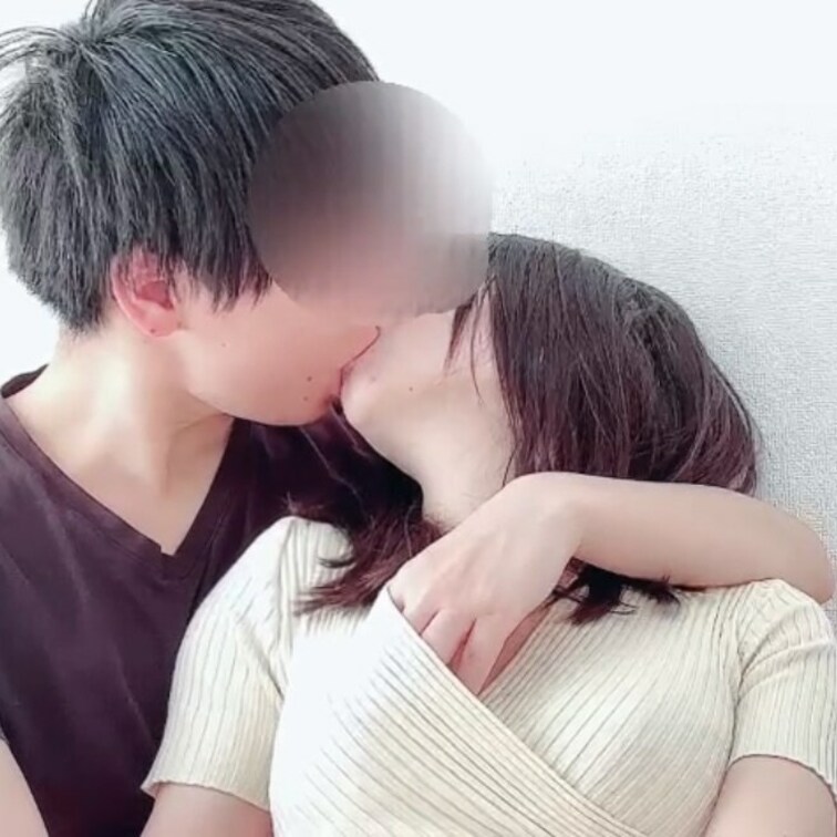 休日の午前中からイチャイチャする起きたばかりの素人カップル..♡Japanese amateur hentai / am