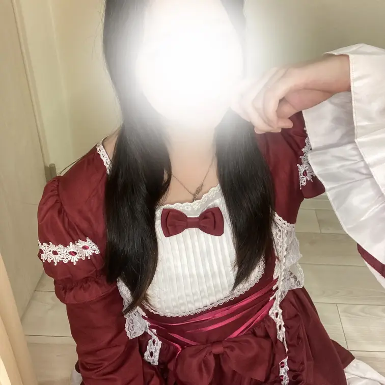 赤いドレスでパシャリ🥀