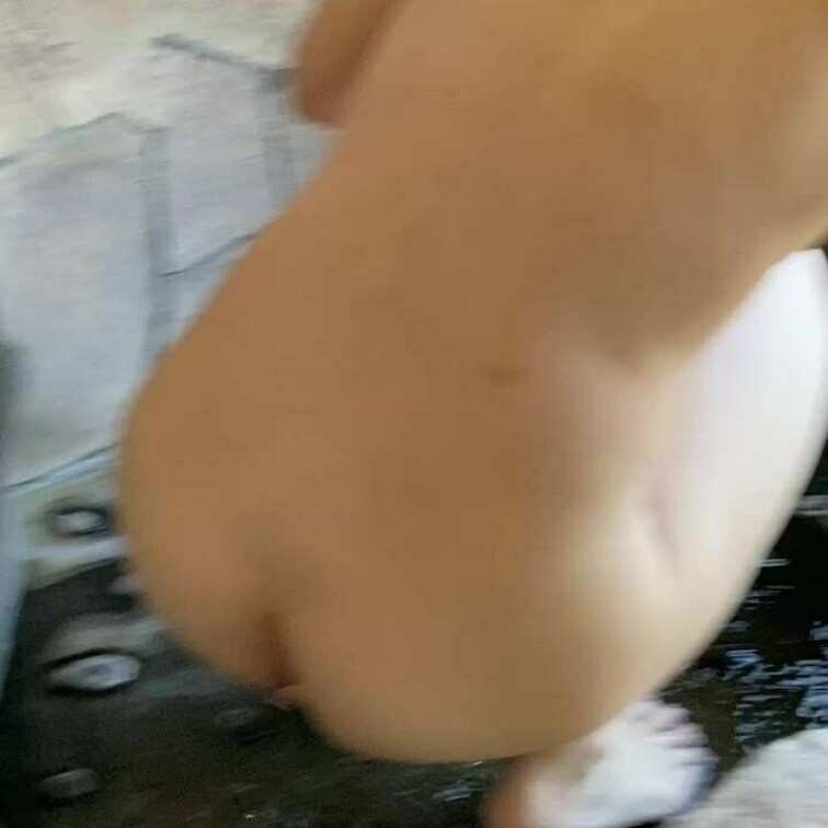 湯船に浸かる前のエチケット❤️

しっかりと洗います❤️
あなたのオチ◯ポも
丁寧に洗ってあげよっか❤️

