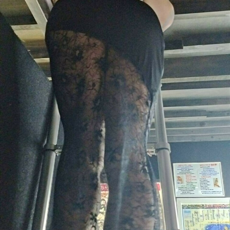 透けてるのはわかってたけど
こんなに見えるとは！