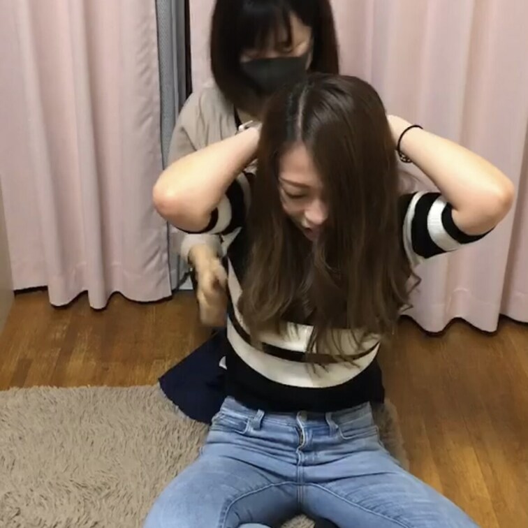 皆様いつもご購入ありがとうございます☺️
今回のくすぐり動画はこちらです👍

是非見てあげてくださいね(  ˆОˆ