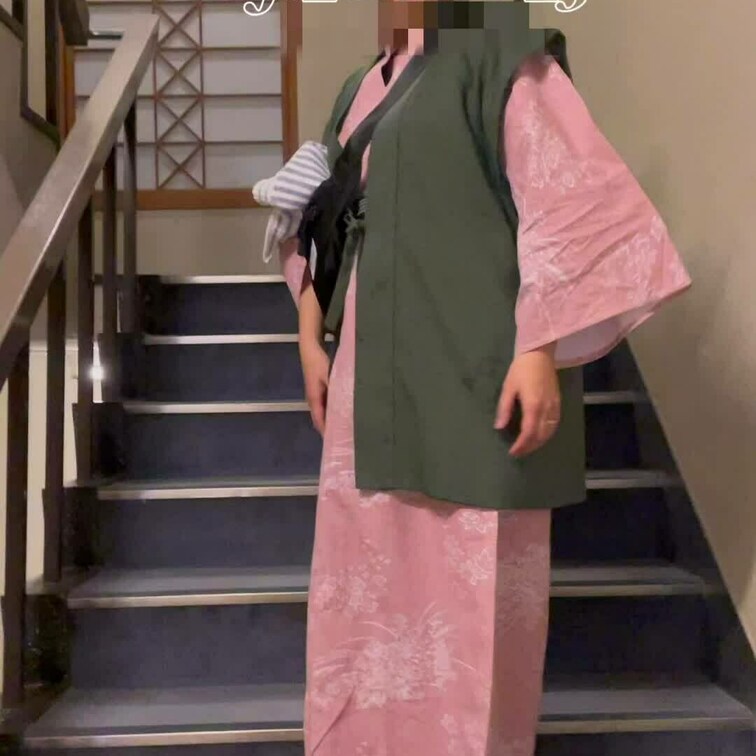 温泉④

館内の階段での露出動画版🎞
産後でムチムチですがたくさんの人に見られているので体型を戻そうと頑張ってる妻