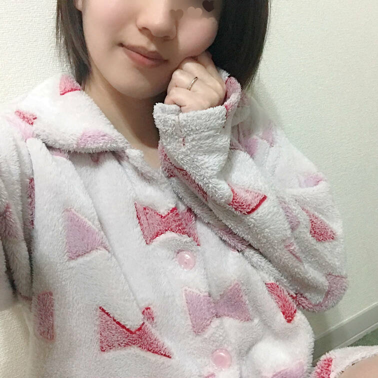 夜涼しくなってきたから、モコモコ部屋着出した〜🌟
エルモに出てくるモッピーって女の子と同じ色合いだから、旦那と2人