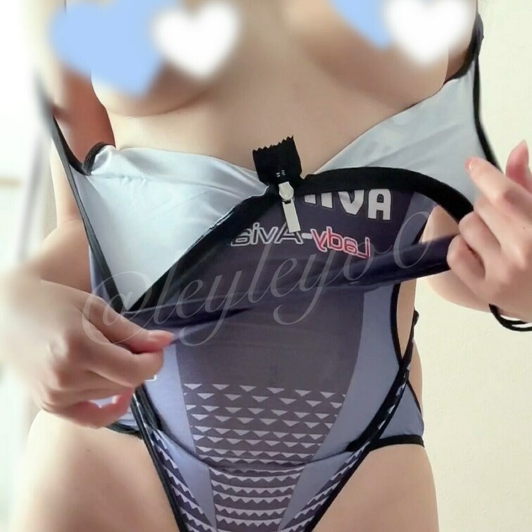 水着脱ぎ脱ぎ…🩱💕
porori🍒から最後まで…👀💓
見られながら脱ぐのってドキドキしちゃうね