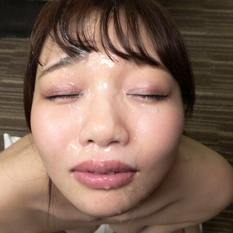 大量ザーメンぶっかけ顔射！／marina

顔面偏差SSS級のみ厳選！！濃密なフェラチオでギンギンになった肉棒から大