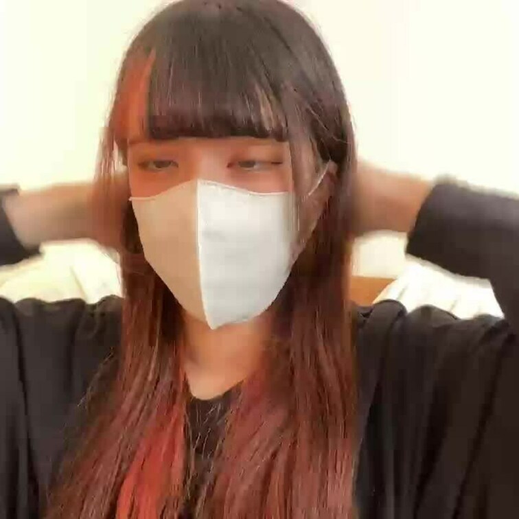 【みれい 20 歳】

みれいさんのライブ配信動画です
生配信 だと、1 回の有料配信を視聴すると、おおよそ平均 