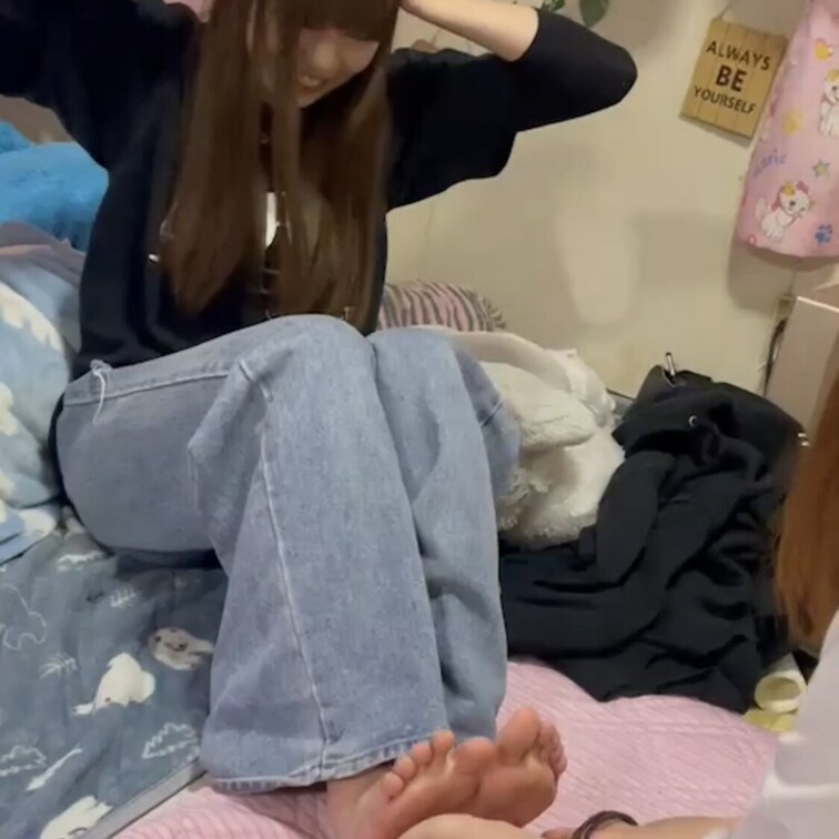 皆様いつもご購入ありがとうございます☺️
今回のくすぐり動画はこちらです👍

是非見てあげてくださいね(  ˆОˆ