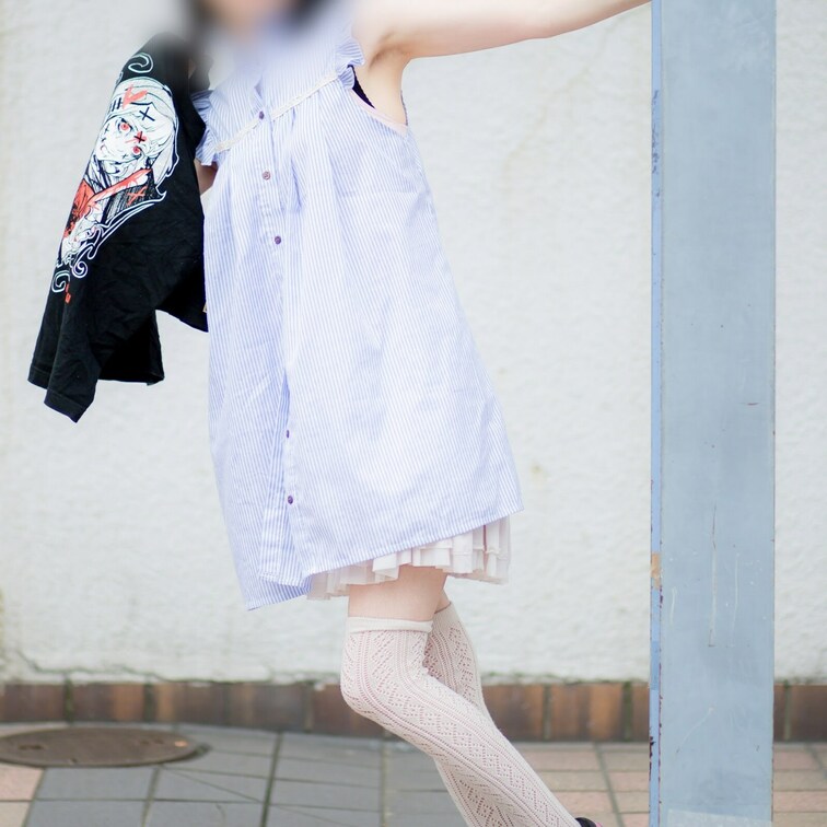 大人なのにこの体型❤
一肌脱いでほしいですよね…